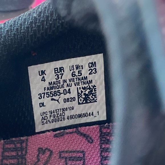 Black, white and hot pink Puma Sneakers - Picture 5 of 6